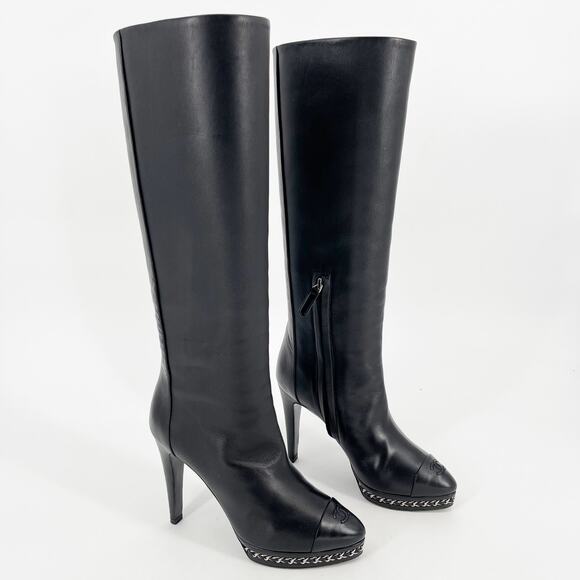 Chanel Black Lambskin CC Cap Toe Chain Detail Knee High Heel Boot size EU 37 - Picture 2 of 16